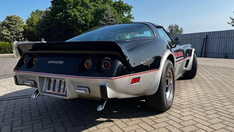 Second-hand Corvette C3 220 CP (161 kW) 1978 Negru Coupe