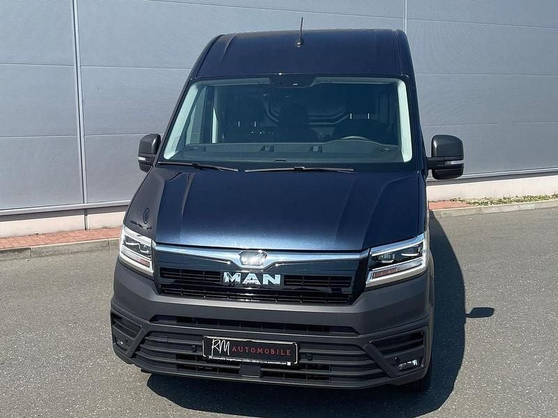 Gebraucht MAN TGE 163 PS (119 kW) 2024 Starlight blue metallic (metallic) Van