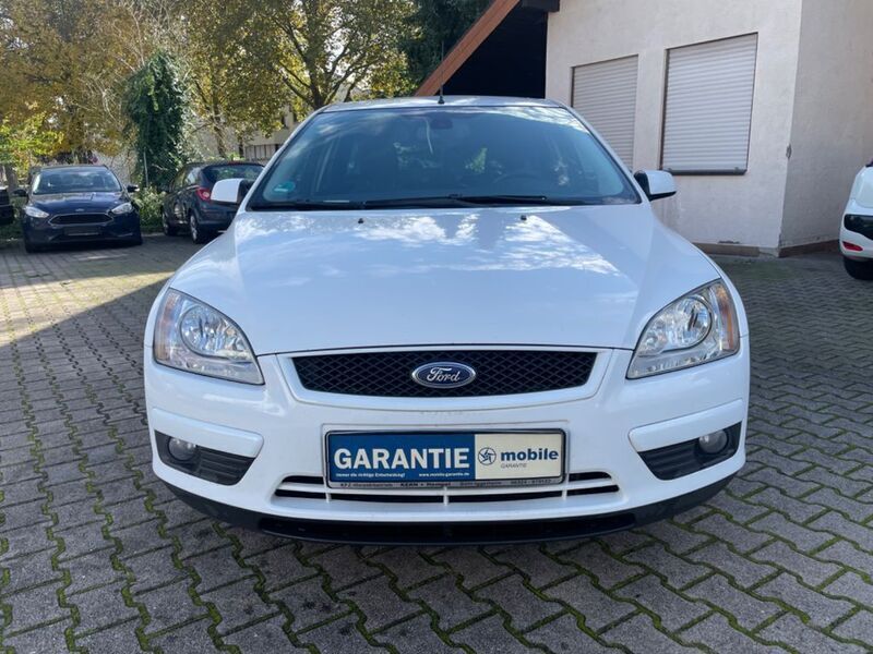 Gebraucht Ford Focus Style 109 PS (80 kW) 2007 Weiß Kombi