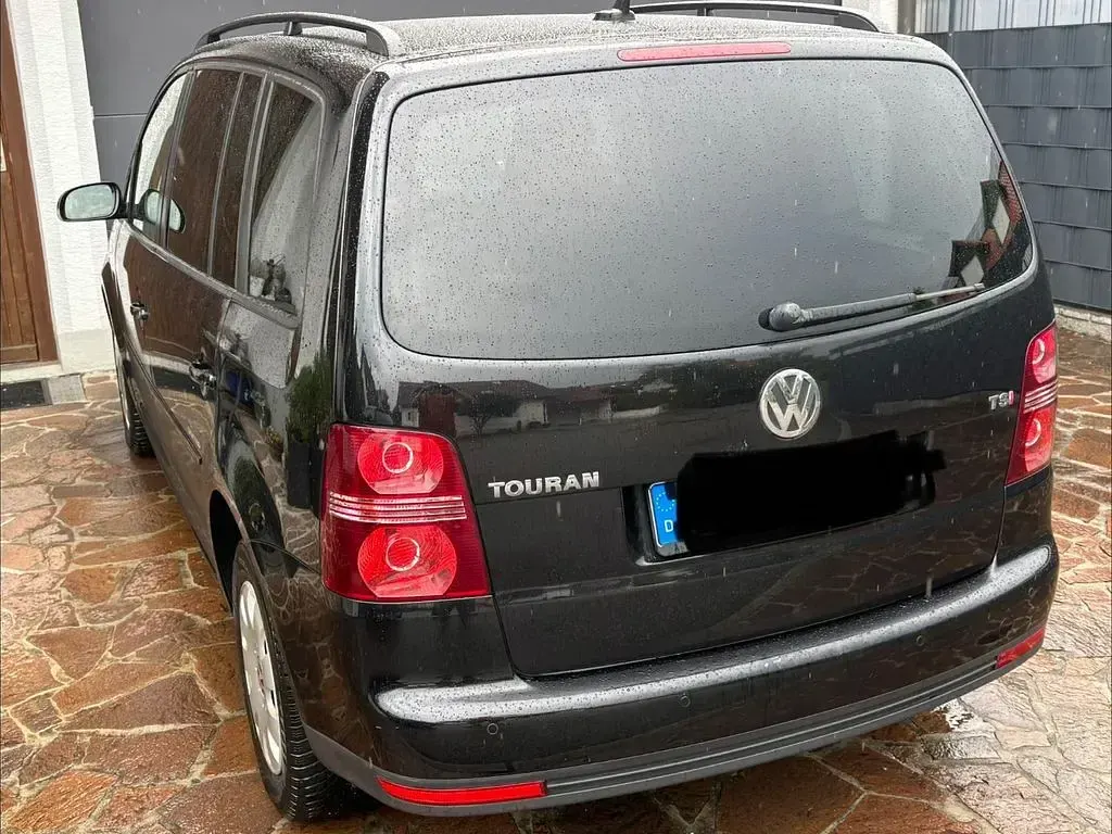 Gebraucht VW Touran United 140 PS (102 kW) 2009 Schwarz Van / Kleinbus