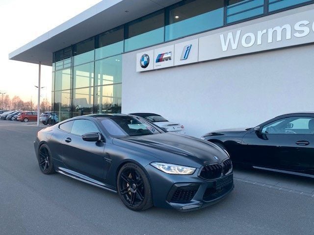 Grau Gebraucht 2020 BMW M8 Performance Coupé | 92.000 € (Fairer Preis) - Bild 1/4
