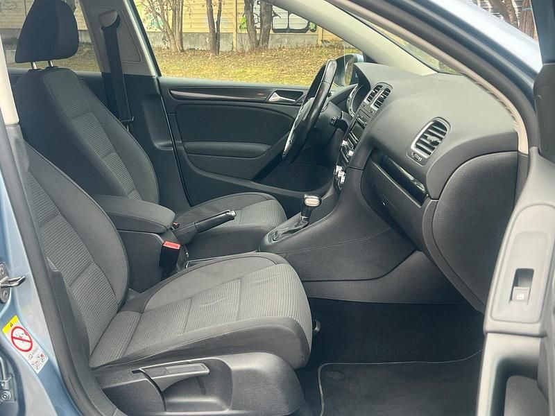 Gebraucht VW Golf VI 122 PS (89 kW) 2009 Blau Kleinwagen