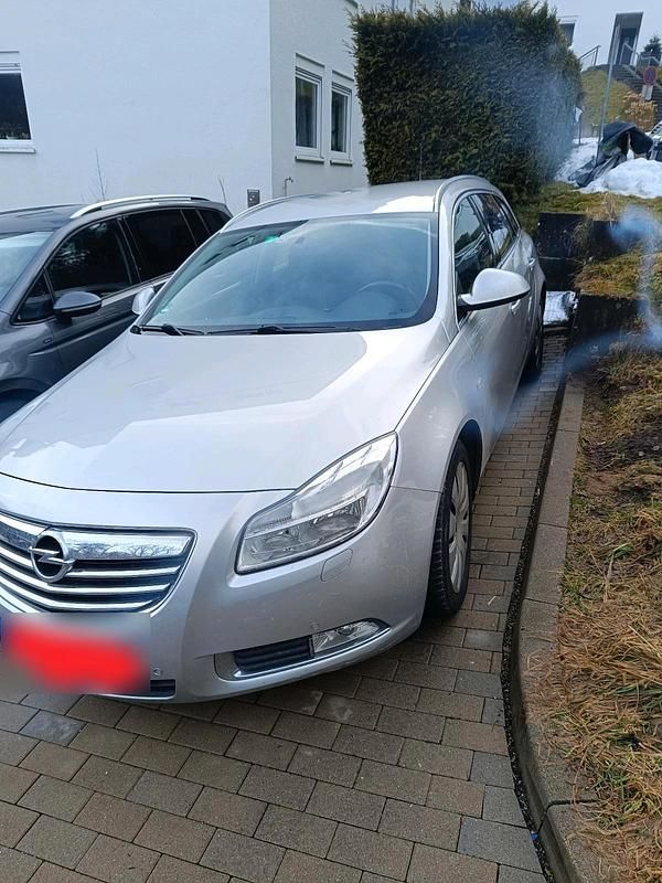 Second-hand Opel Insignia 160 CP (117 kW) 2011 Argintiu Break