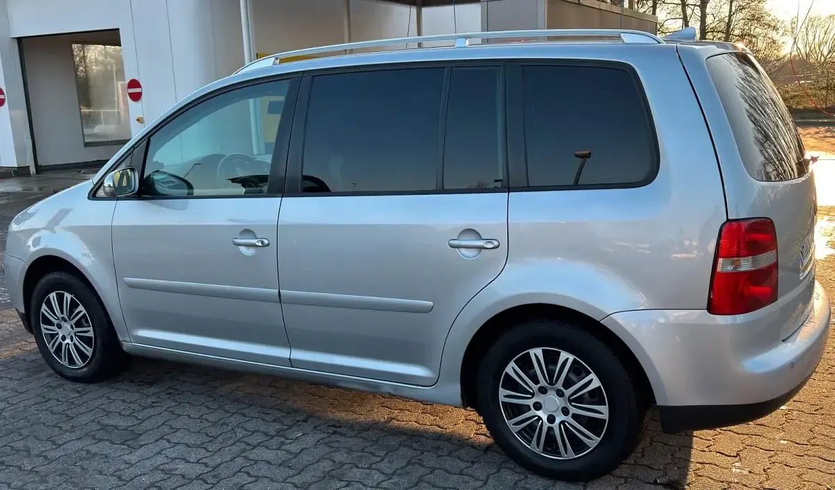 Usata VW Touran 140 CV (102 kW) 2004 Argento Monovolume