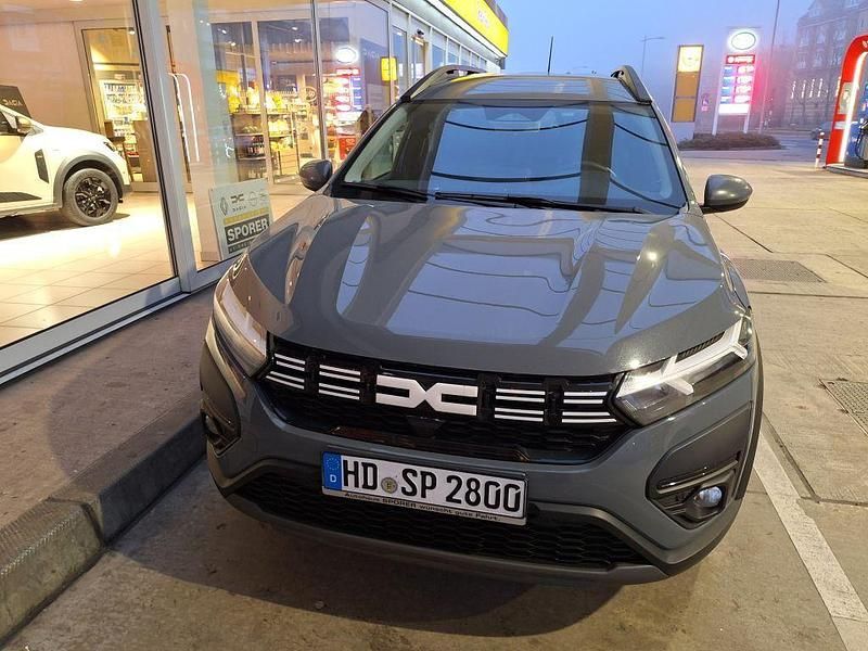 Neu Dacia Jogger Expression 141 PS (103 kW) 2025 Schiefergrau metallic Van / Kleinbus