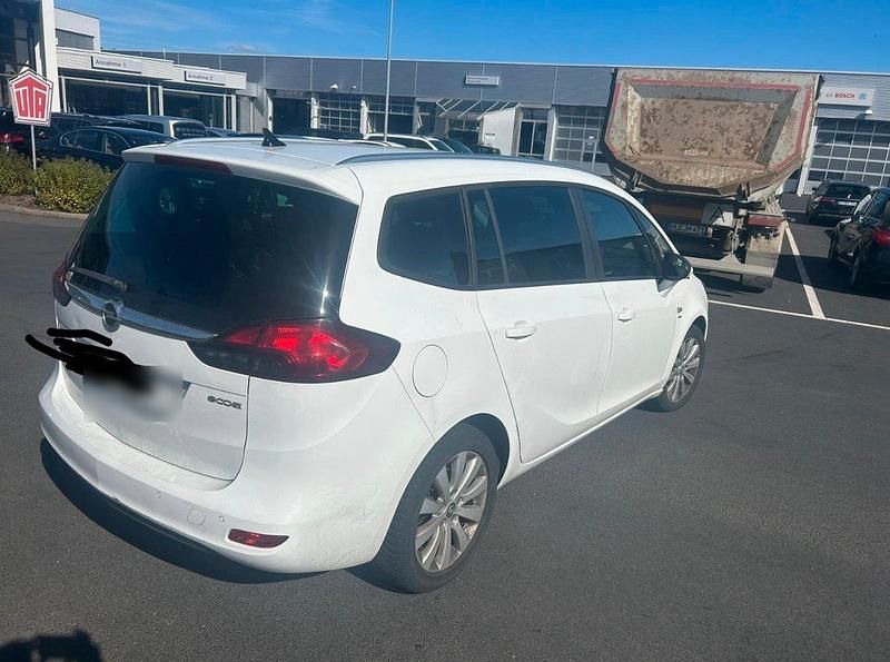 Gebraucht Opel Zafira 2014 Weiß Van / Kleinbus