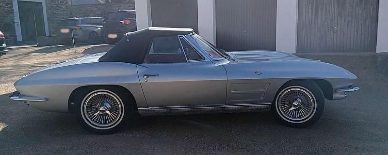 Gebraucht Chevrolet Corvette Stingray 300 PS (220 kW) 1963 Silber Cabrio
