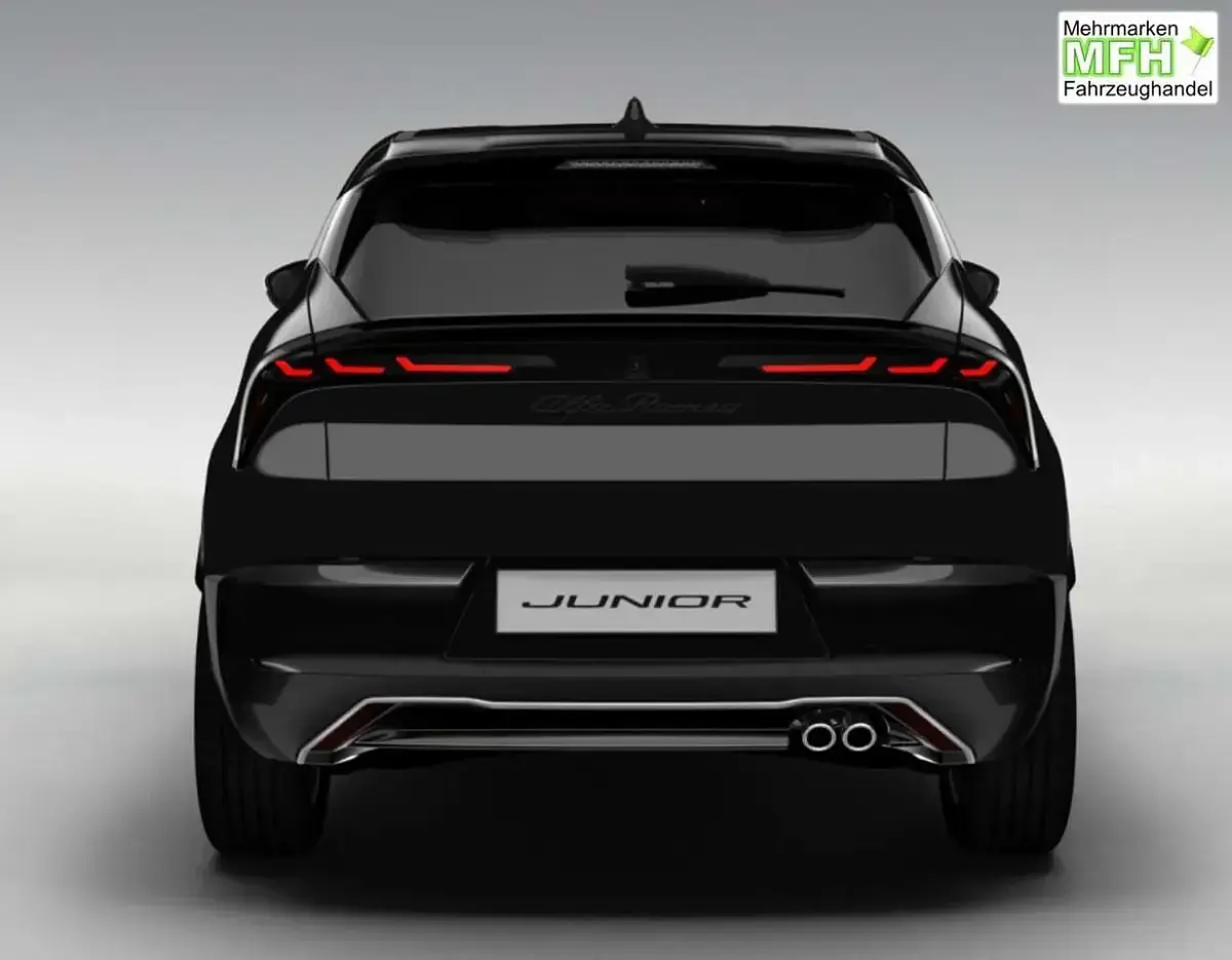 Neu Alfa Romeo Junior Edizione Speciale 145 PS (106 kW) 2026 Nero tortona SUV