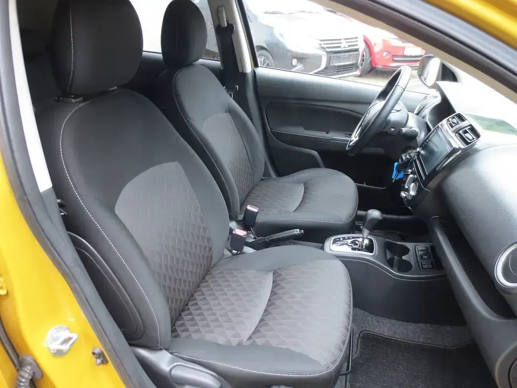 Gebraucht Mitsubishi Space Star Spirit+ 71 PS (52 kW) 2022 Gelb Kleinwagen