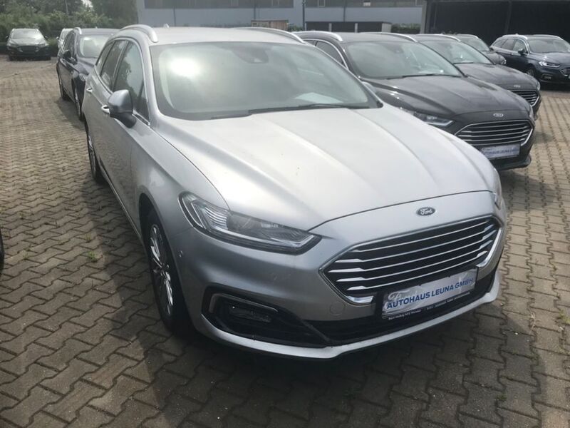 Gebraucht Ford Mondeo Titanium 186 PS (136 kW) 2021 Silber Kombi