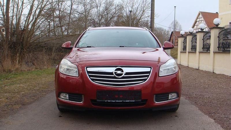 Gebraucht Opel Insignia Sport 220 PS (161 kW) 2009 Rot Kombi