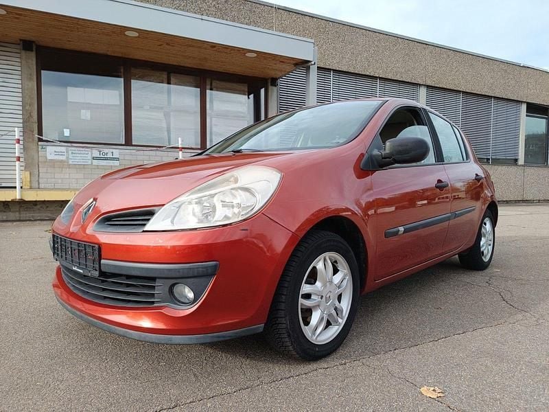 Orange Gebraucht 2006 Renault Clio III Expression Kleinwagen | 1.800 € (Guter Preis) - Bild 1/4