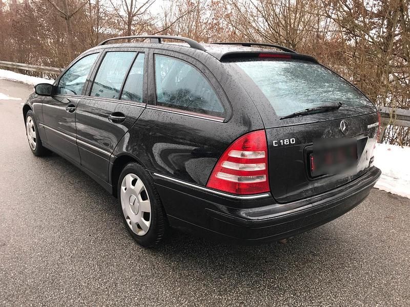 Gebraucht Mercedes C180 Avantgarde 143 PS (105 kW) 2006 Schwarz Kombi