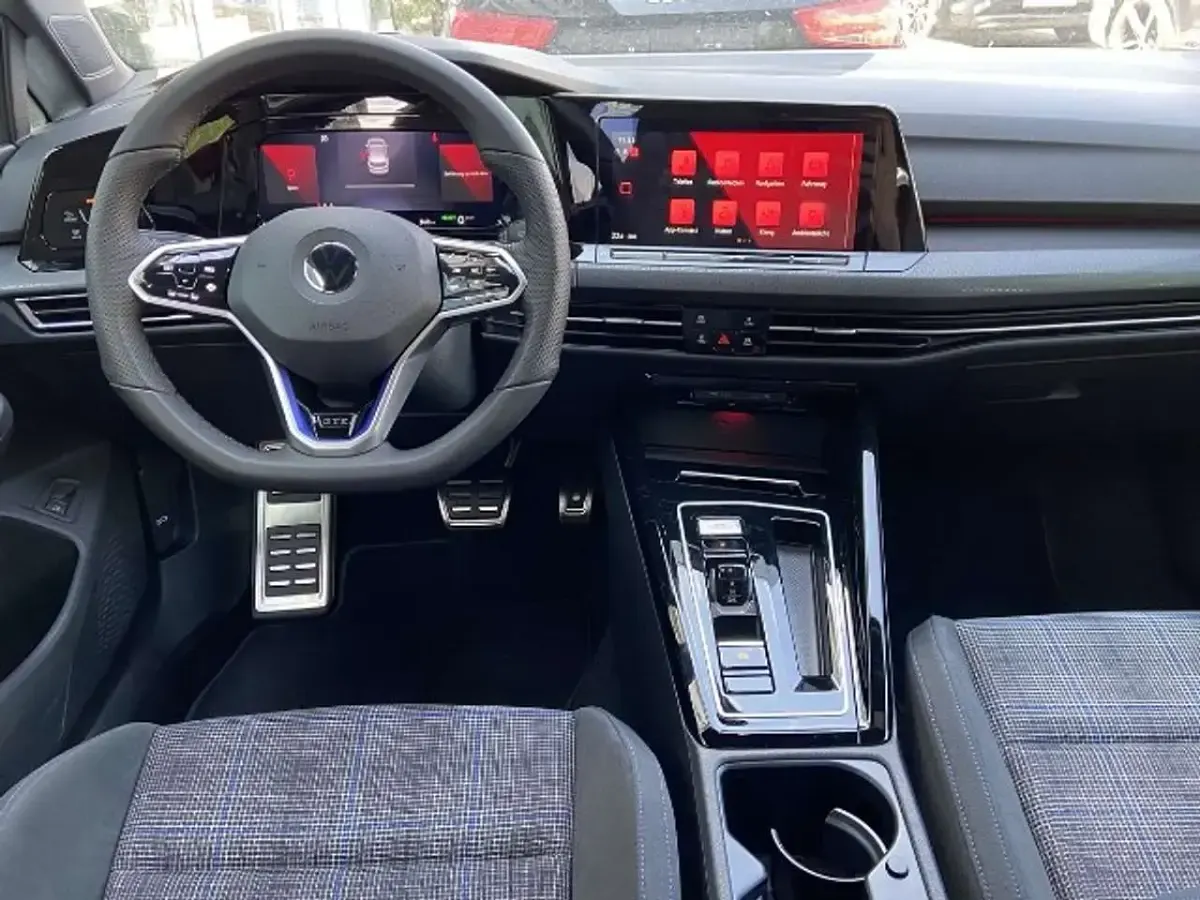 Gebraucht VW Golf VIII GTE 150 PS (110 kW) 2022 Weiß Limousine