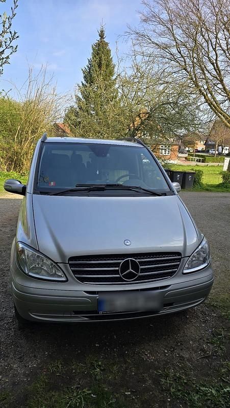 Grau Gebraucht 2008 Mercedes Viano Van / Kleinbus | 10.500 € - Bild 1/4