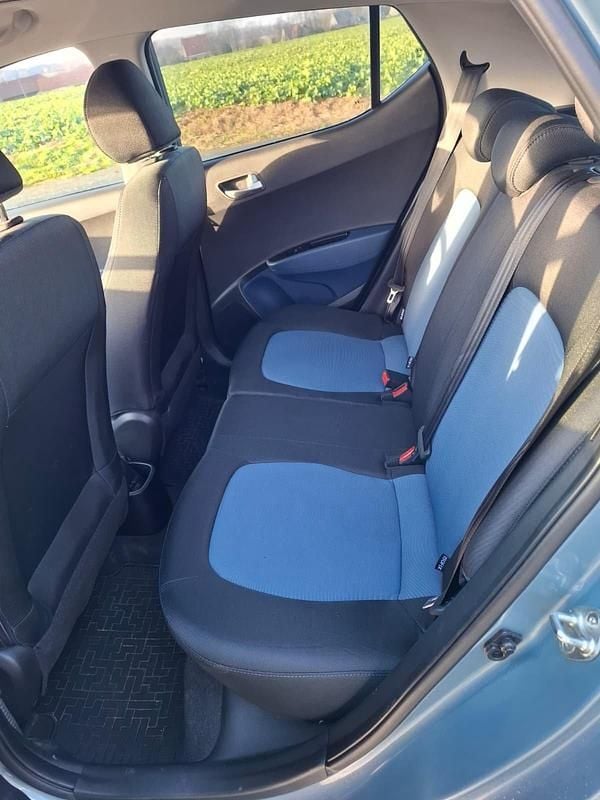 Gebraucht Hyundai i10 Style 87 PS (63 kW) 2019 Blau Kleinwagen