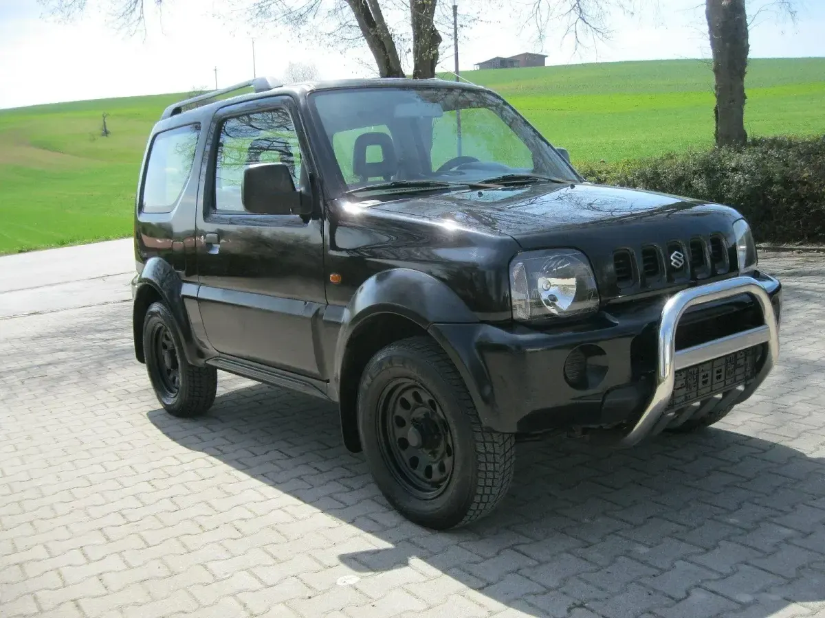 Brugt Suzuki Jimny 82 HK (60 kW) 2001 Sort SUV