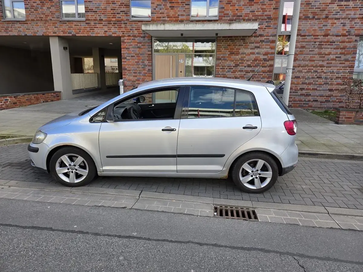 Gebraucht VW Golf IV 105 PS (77 kW) 2006 Silber Limousine