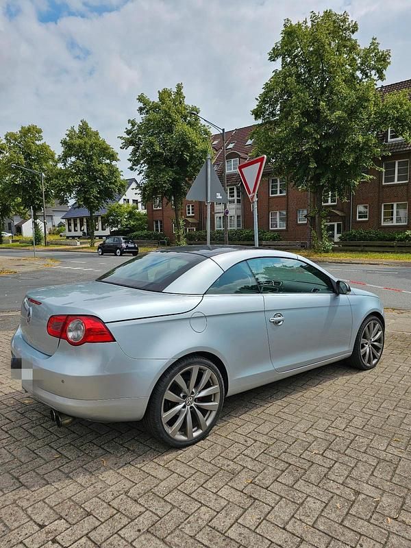 Silber Gebraucht 2006 VW Eos Cabrio | 2.150 € (Fairer Preis) - Bild 1/4