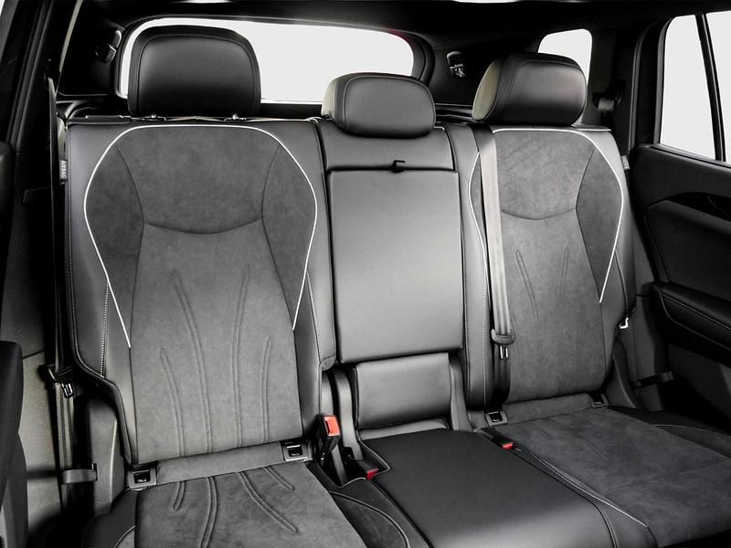 Neu VW Tayron Elegance 150 PS (110 kW) 2025 Grau SUV