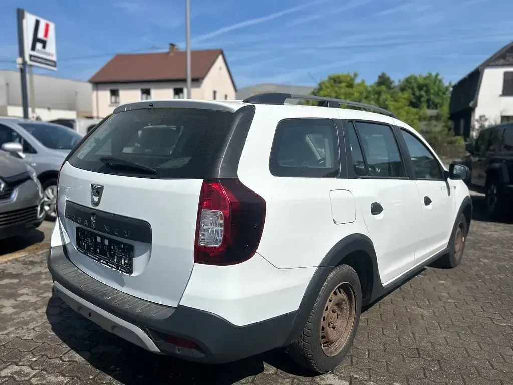 Używany Dacia Logan MCV Stepway 90 KM (66 kW) 2019 Biały Kombi