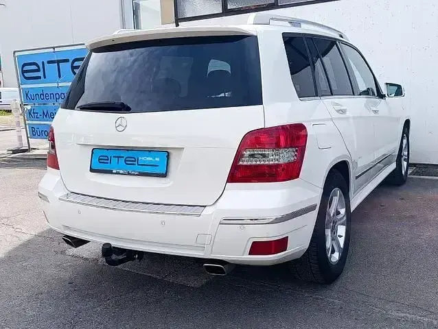 Gebraucht Mercedes GLK350 231 PS (169 kW) 2011 Weiß SUV
