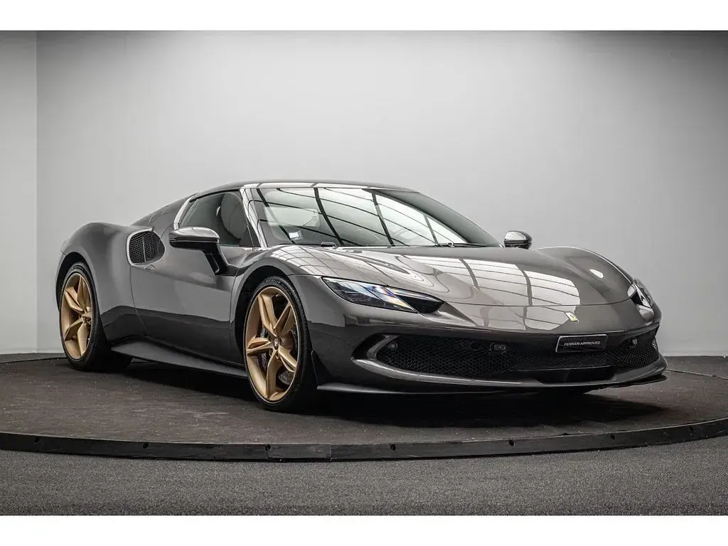 Gebraucht Ferrari 296 830 PS (610 kW) 2023 Grau