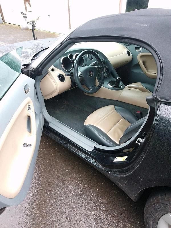 Gebraucht Pontiac Solstice 170 PS (125 kW) 2007 Schwarz Cabrio