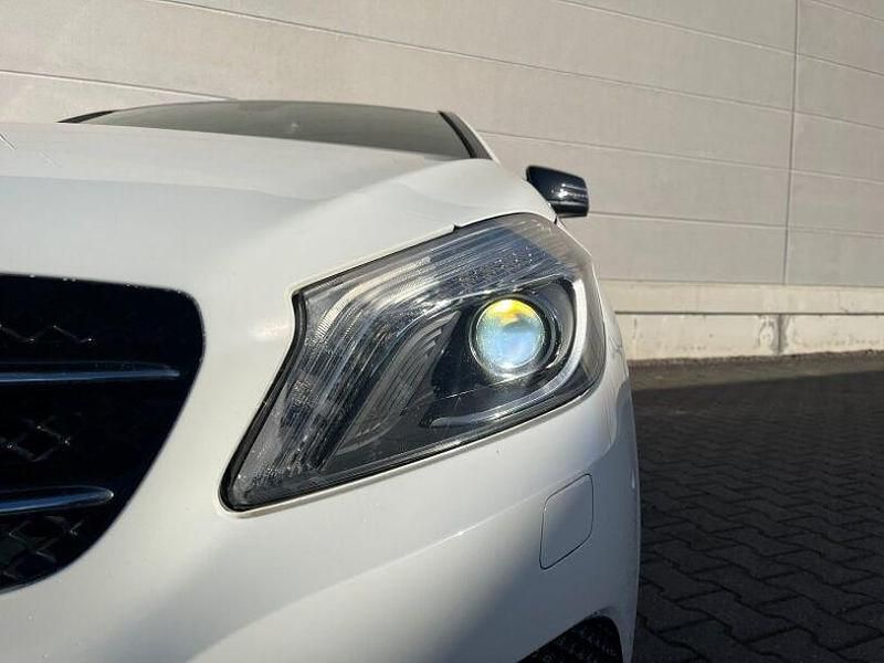 Gebraucht Mercedes A200 156 PS (114 kW) 2015 Calcitweiss  unilack Limousine