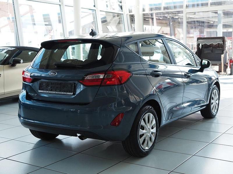 Gebraucht Ford Fiesta Cool & Connect 75 PS (55 kW) 2022 Blau Limousine