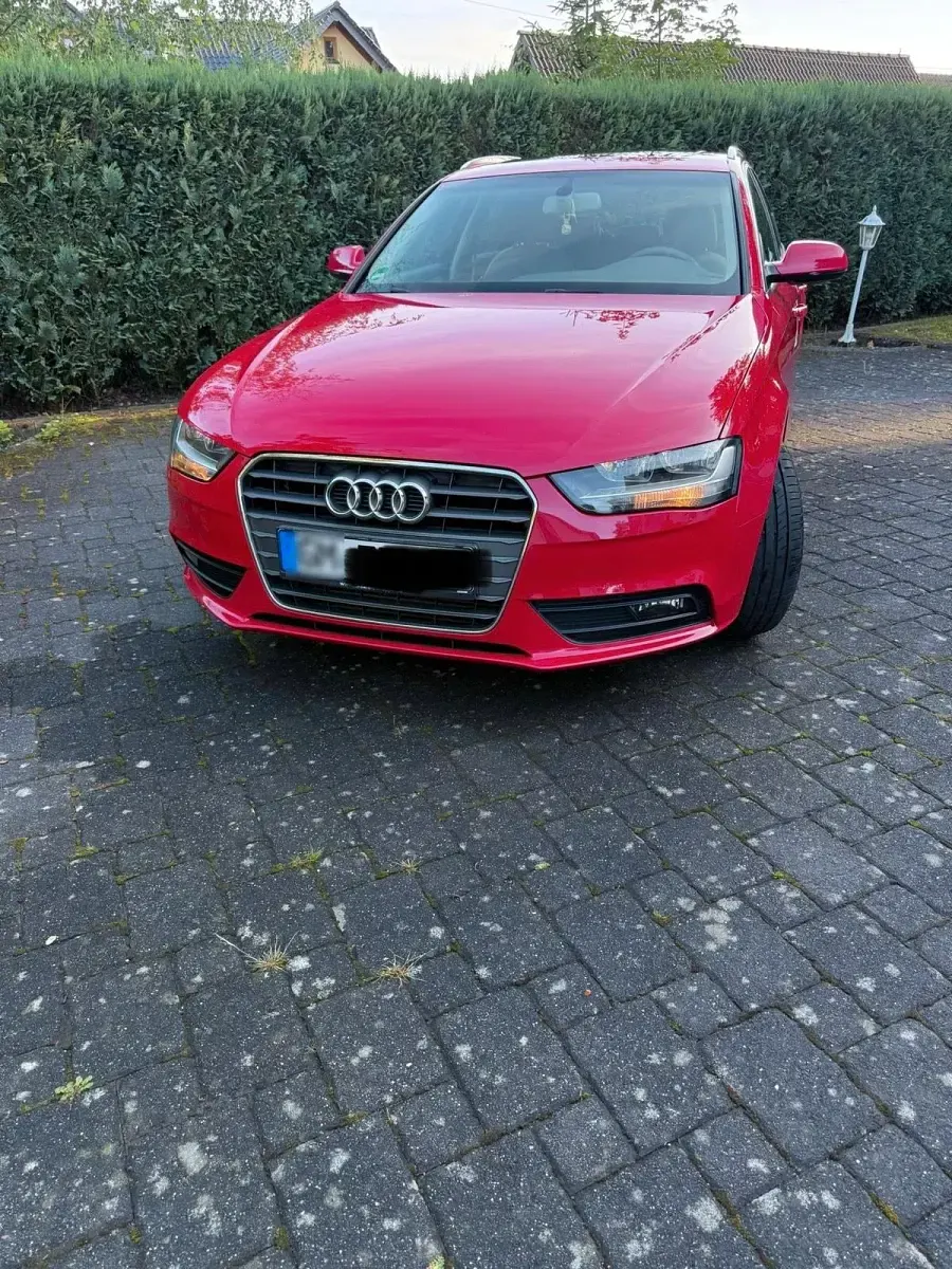 Gebraucht Audi A4 120 PS (88 kW) 2015 Rot Kombi