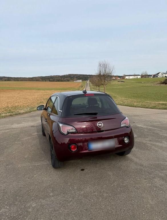 Używany Opel Adam Glam 101 KM (74 kW) 2017 Purpurowy Hatchback