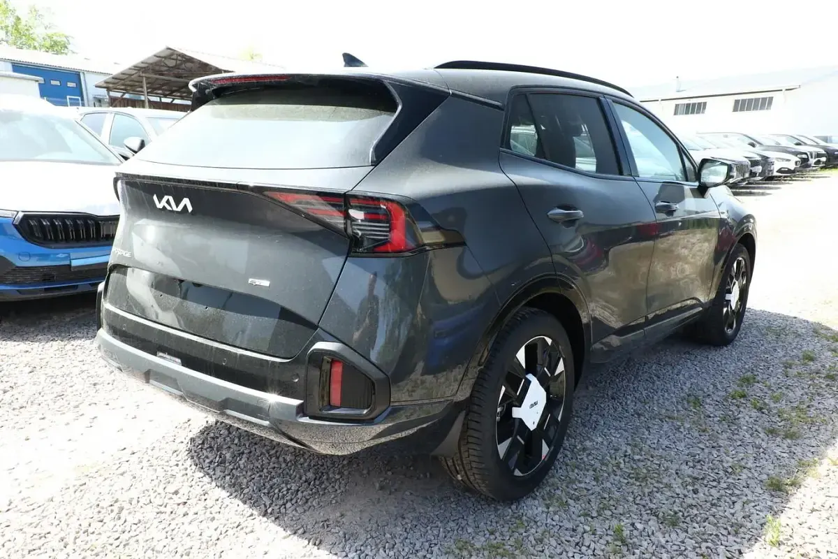 Neu Kia Sportage GT-Line 150 PS (110 kW) 2026 Pentametal metallic SUV