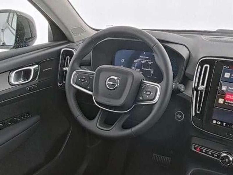Gebraucht Volvo XC40 Plus 197 PS (144 kW) 2025 Fjord blau SUV