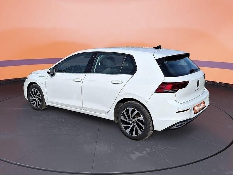 Gebraucht VW Golf VIII Style 204 PS (150 kW) 2022 Weiß Limousine