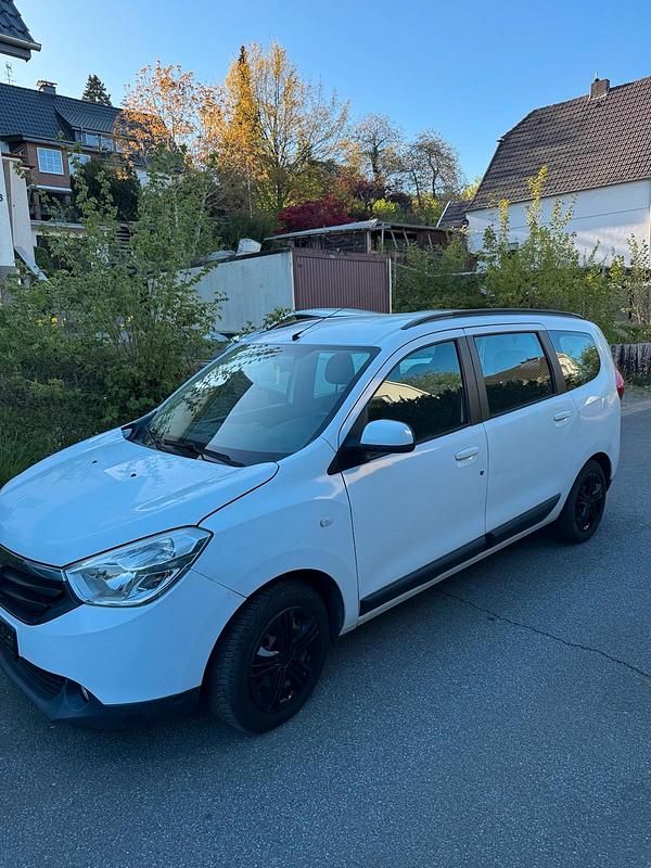 Gebraucht Dacia Lodgy 90 PS (66 kW) 2013 Weiß Van / Kleinbus