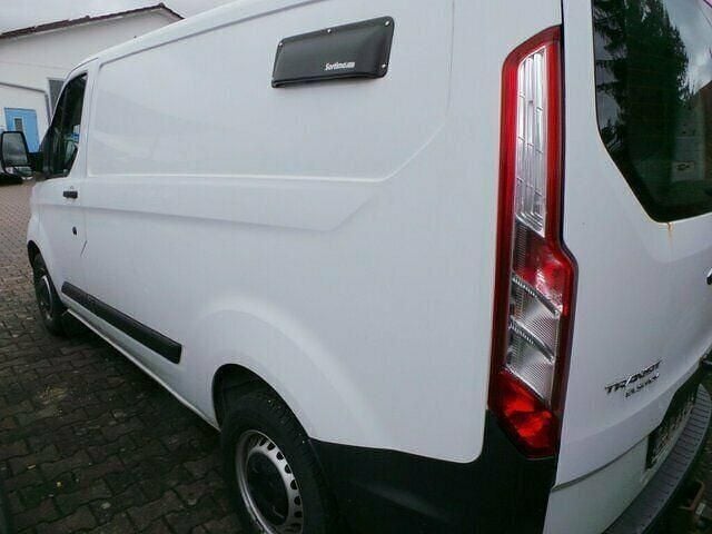 Gebraucht Ford Transit Custom 105 PS (77 kW) 2017 Frostweiß Van / Kleinbus