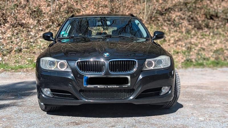 Gebraucht BMW 320 Efficient Dynamics 163 PS (119 kW) 2010 Schwarz Kombi