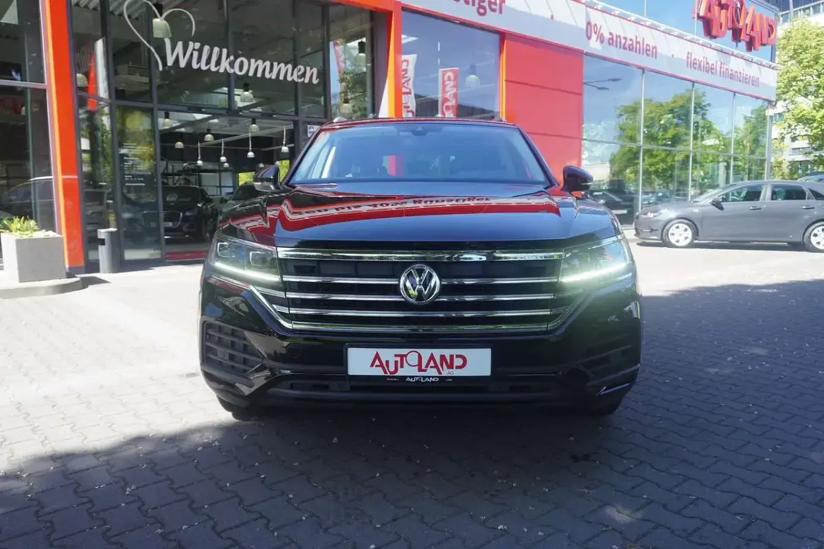 Gebraucht VW Touareg 231 PS (169 kW) 2019 Schwarz SUV