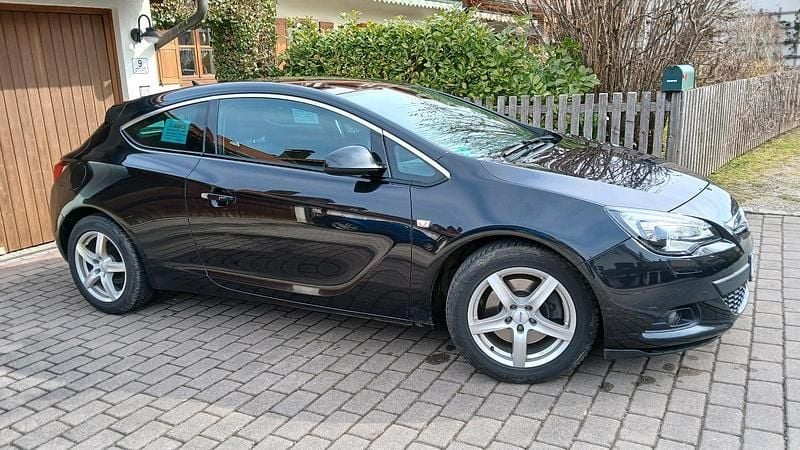 Gebraucht Opel Astra GTC 180 PS (132 kW) 2012 Schwarz Limousine
