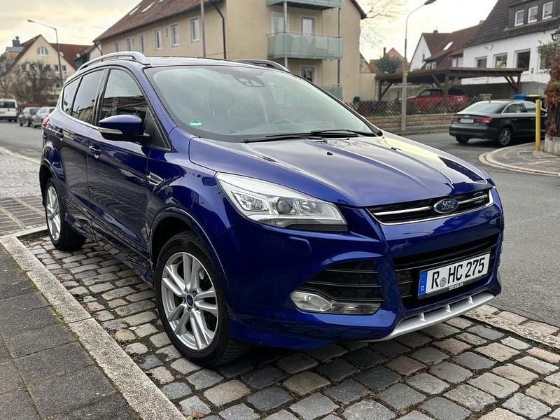 Gebraucht Ford Kuga Titanium 150 PS (110 kW) 2015 Blau SUV