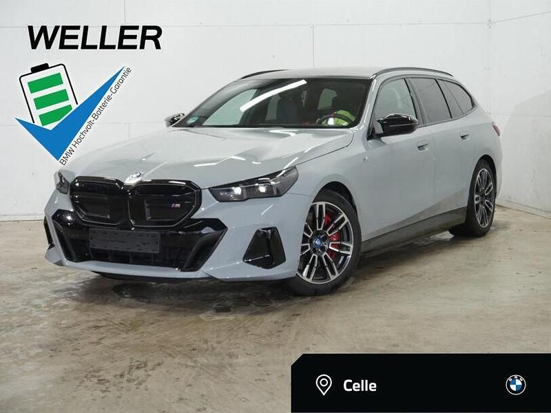 Brooklyn grau (grau) Gebraucht 2024 BMW i5 Comfort Edition Kombi | 73.950 € - Bild 1/3