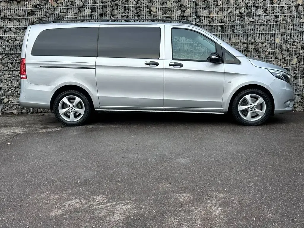 Gebraucht Mercedes Vito 190 PS (139 kW) 2020 Silber Van