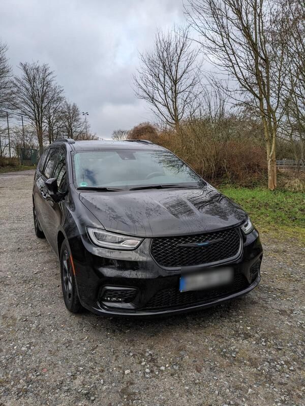 Schwarz Gebraucht 2021 Chrysler Pacifica SUV | 57.990 € - Bild 1/4
