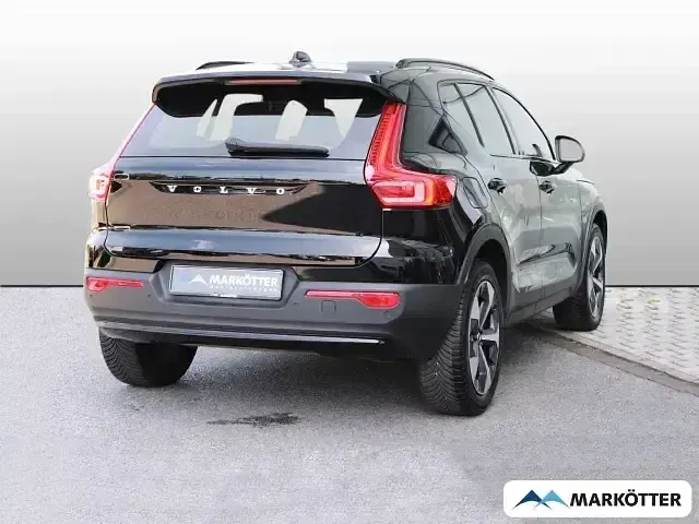 Gebraucht Volvo XC40 Plus 163 PS (119 kW) 2024 Schwarz SUV