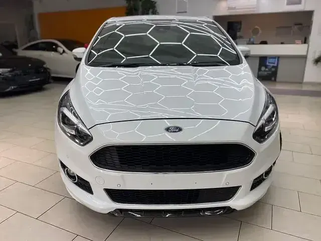 Gebraucht Ford S-MAX ST-Line 190 PS (139 kW) 2018 Weiß Van / Kleinbus