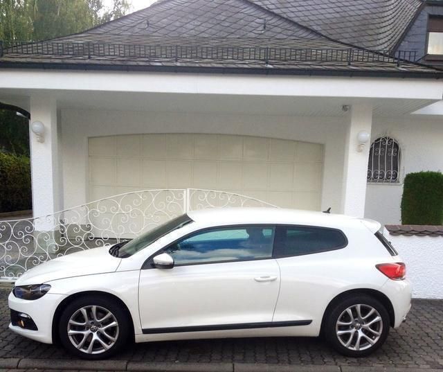 Gebraucht VW Scirocco R 218 PS (160 kW) 2008 Weiß Coupé
