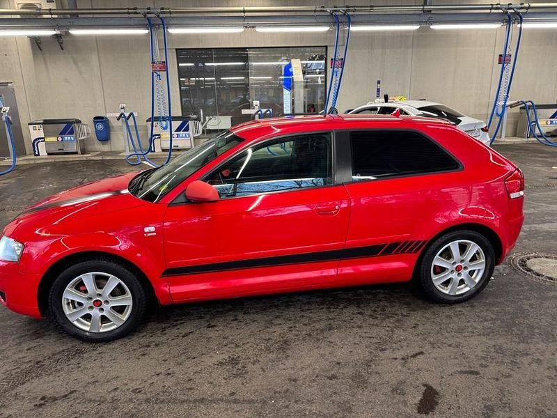 Gebraucht Audi A3 S-Line 140 PS (102 kW) 2005 Rot Kleinwagen