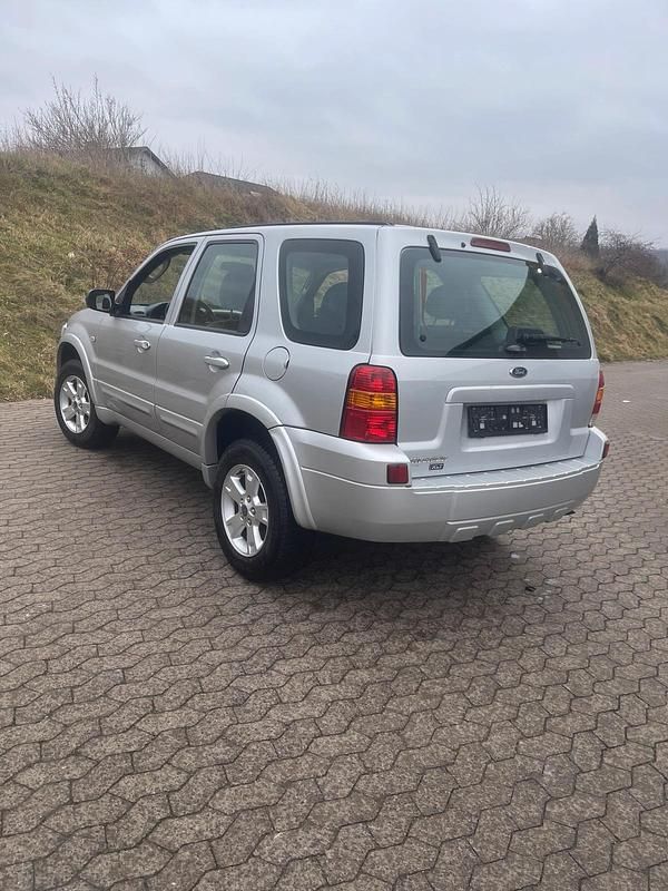 Gebraucht Ford Maverick 150 PS (110 kW) 2007 Grau SUV