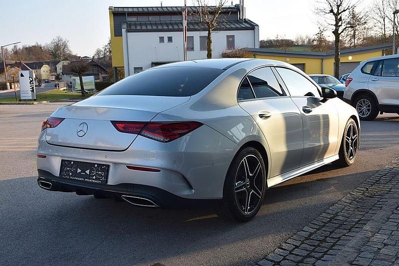 Gebraucht Mercedes CLA180 AMG line 116 PS (85 kW) 2021 Silber Limousine